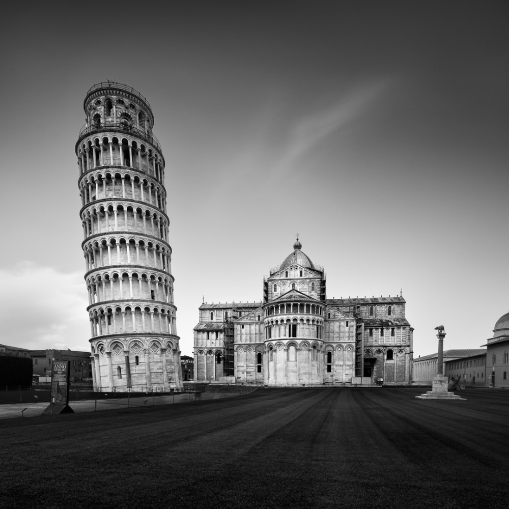 Leaning tower
