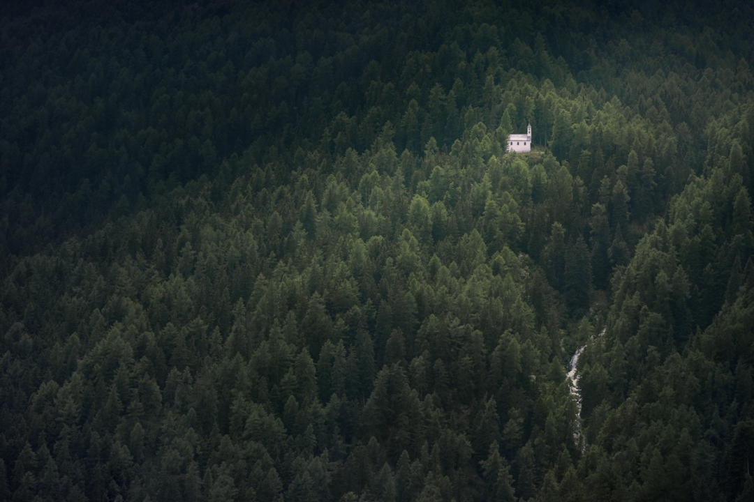 The lonely church (color)